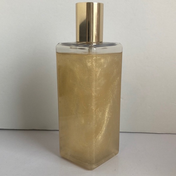 Victoria's Secret Very Sexy Fragrant Shimmer Mist Spray Full Size 250 ml 8 fl oz - Picture 2 of 6